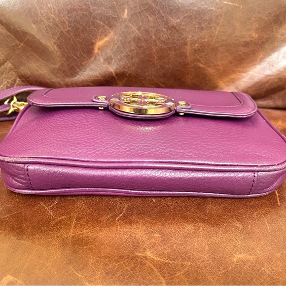 Tory Burch Mini Amanda Crossbody Bag - Picture 5 of 14